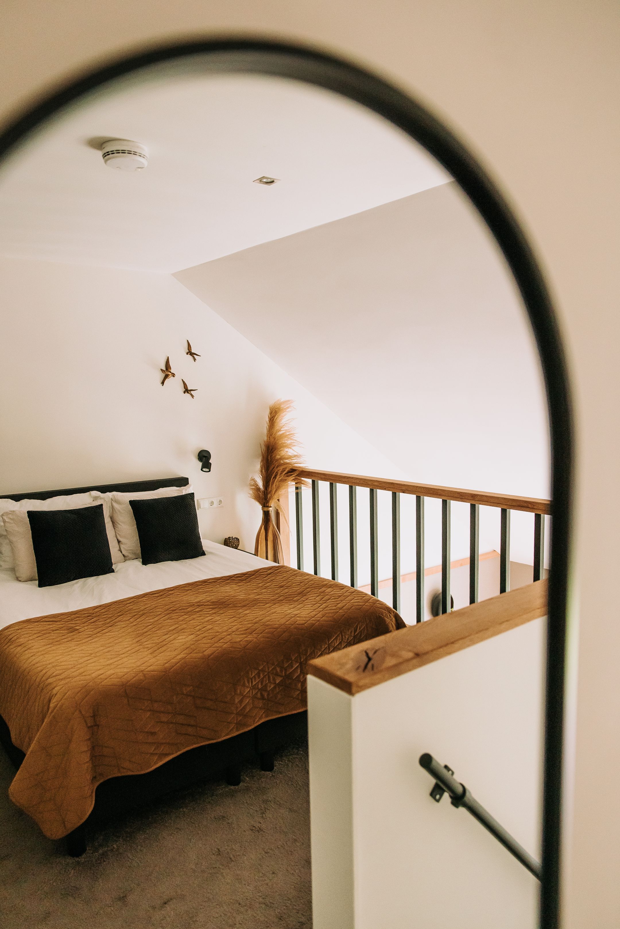 Luxury Boutique B&B with Renovation Farmhouse and Wellness Garden — 27