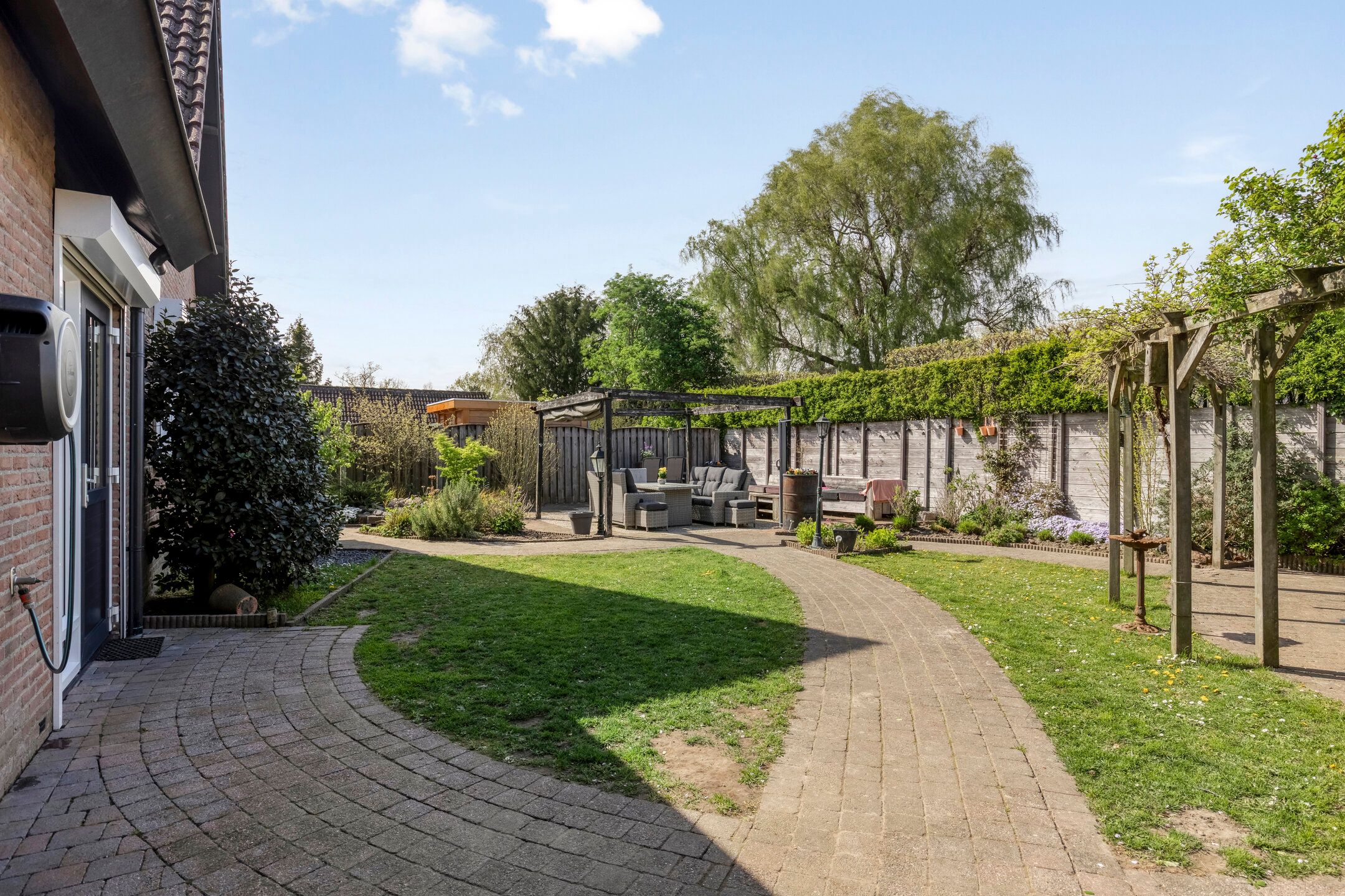 Foto 51 van Magnolialaan 1