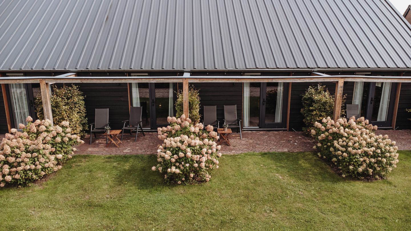 Luxury Boutique B&B with Renovation Farmhouse and Wellness Garden — 40