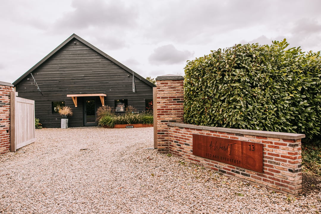 Luxury Boutique B&B with Renovation Farmhouse and Wellness Garden — 58