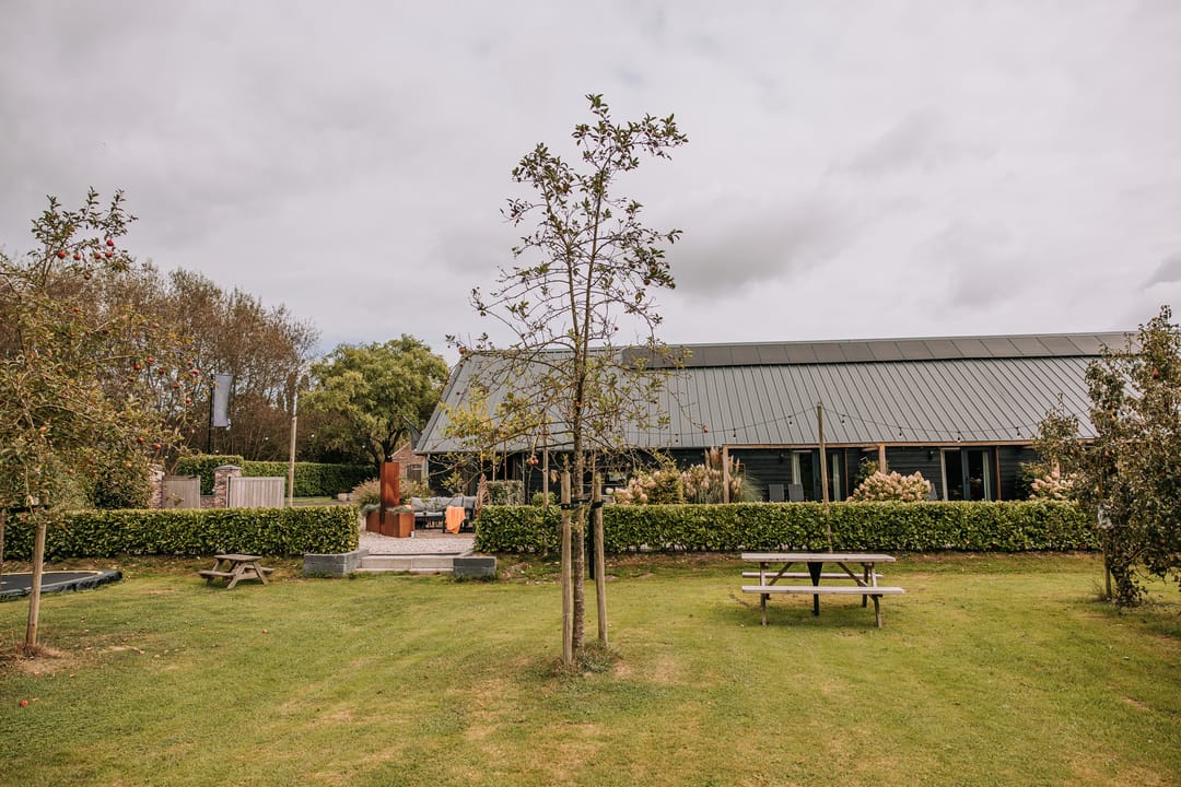 Luxury Boutique B&B with Renovation Farmhouse and Wellness Garden — 41