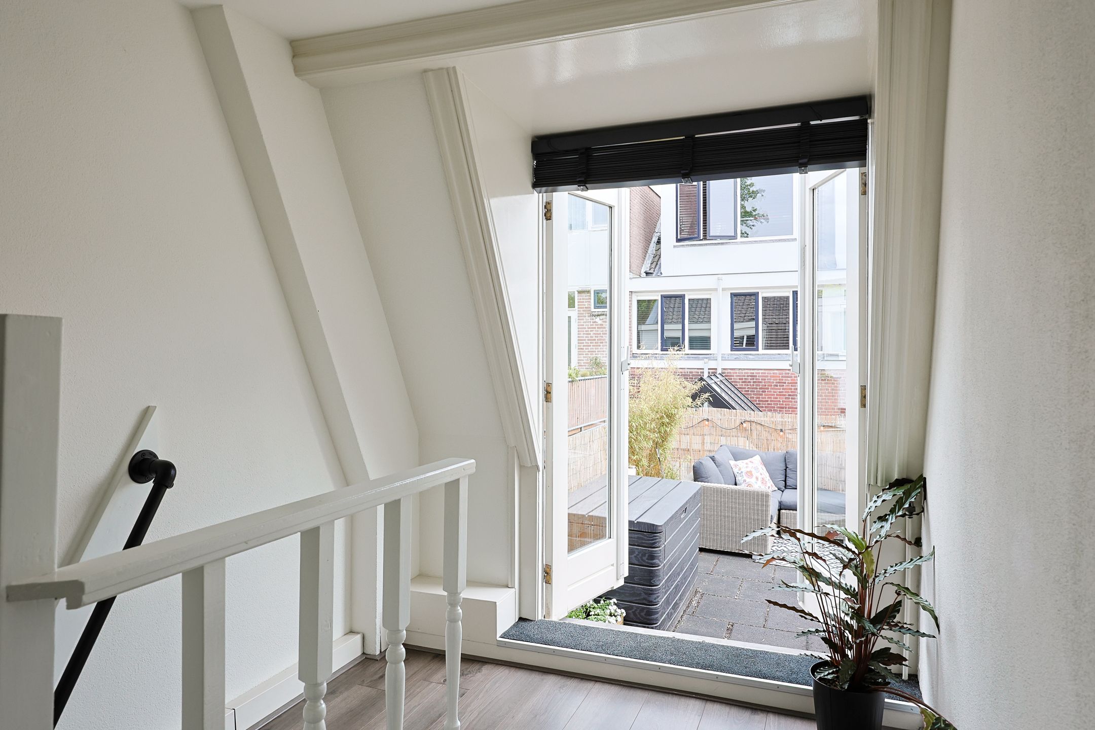 Foto 30 van Leliestraat 21