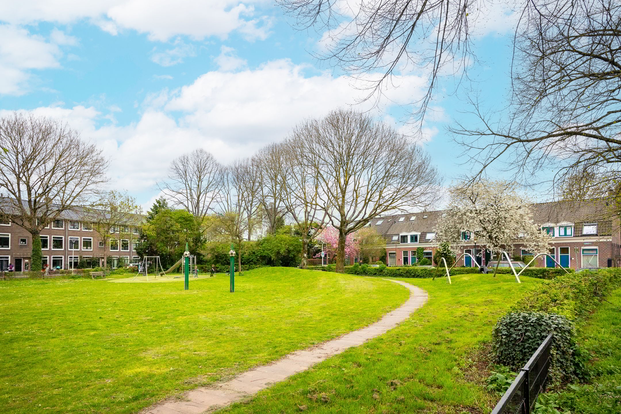 Foto 42 van Leliestraat 21