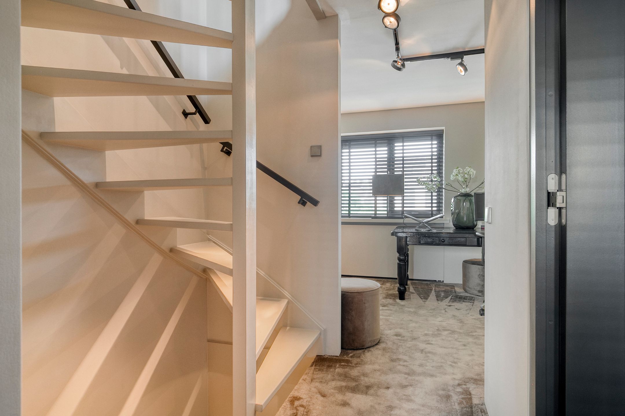 Hoekwoning met garage en luxe afwerking in Maaswijk — 18