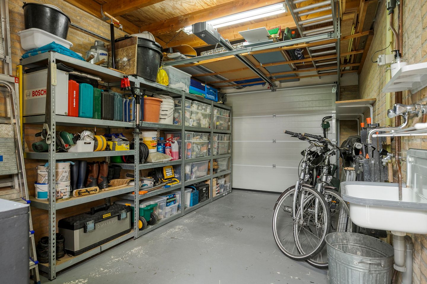 Hoekwoning met garage en luxe afwerking in Maaswijk — 34