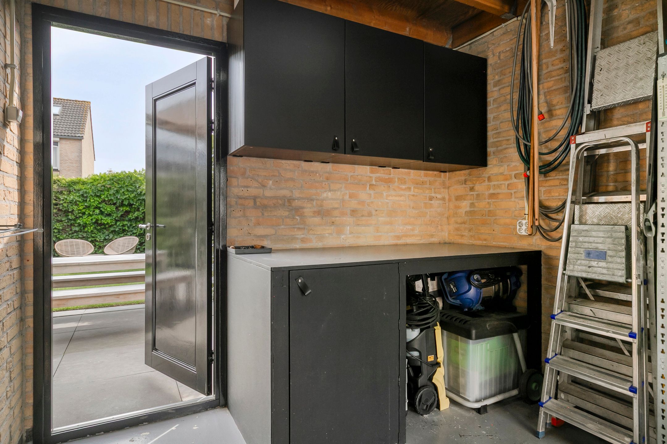 Hoekwoning met garage en luxe afwerking in Maaswijk — 36