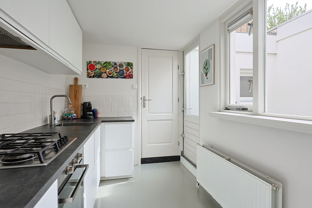 Foto 16 van Leliestraat 21