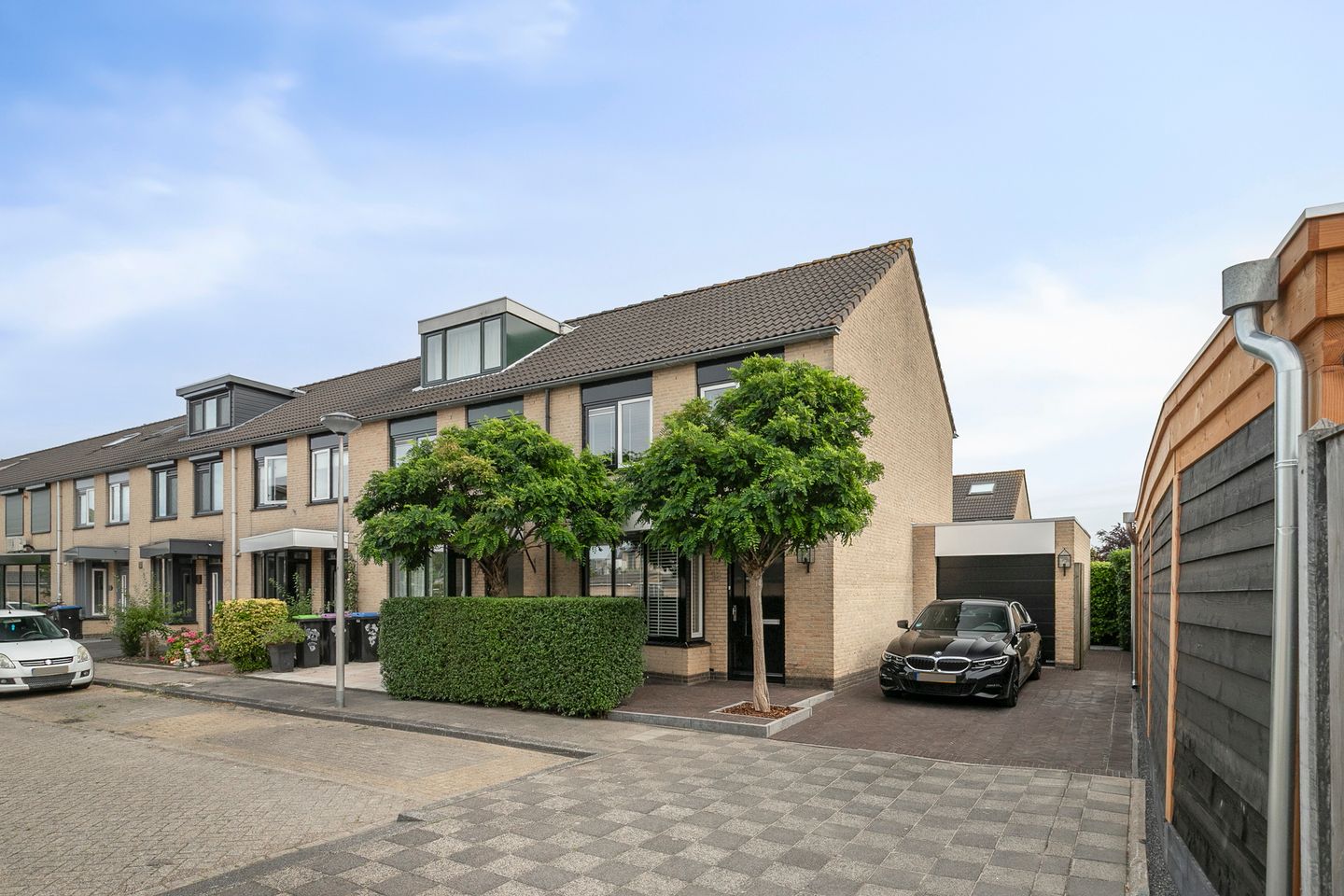 Hoekwoning met garage en luxe afwerking in Maaswijk — 40