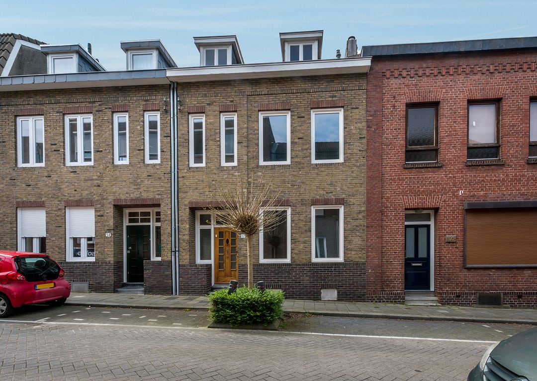 Photo 2 of Wilhelminastraat 52