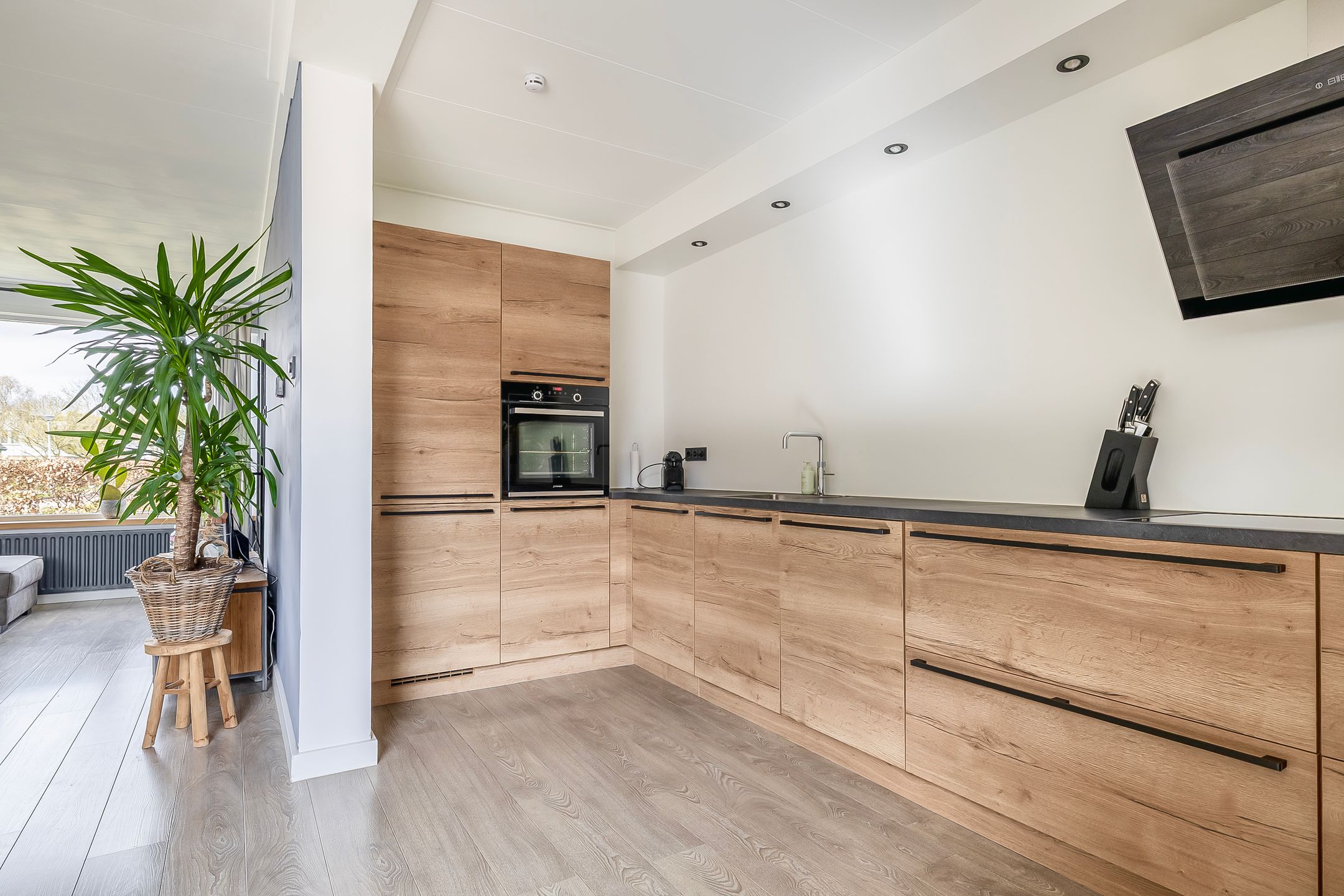 Photo 12 of J.J. Wernerstraat 23