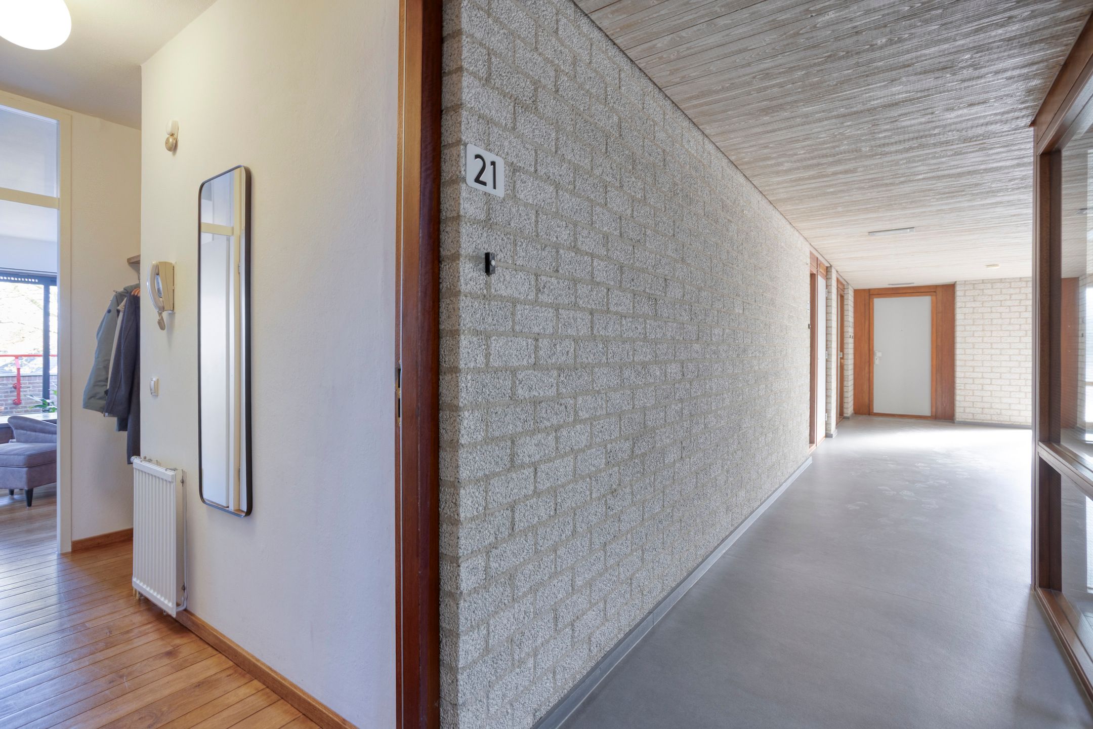 Foto 9 van De Bus 21