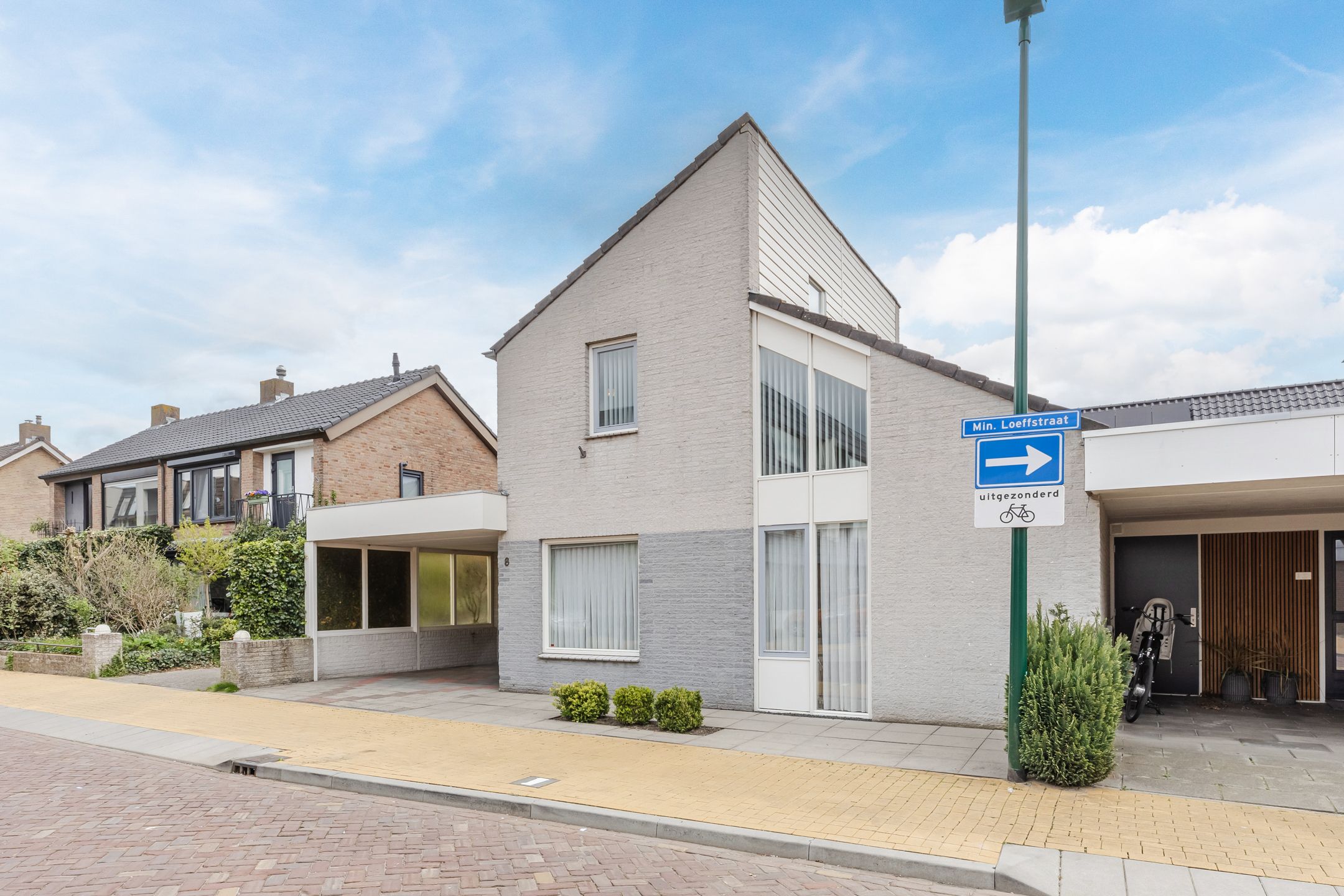 Foto 30 van Min. Loeffstraat 8