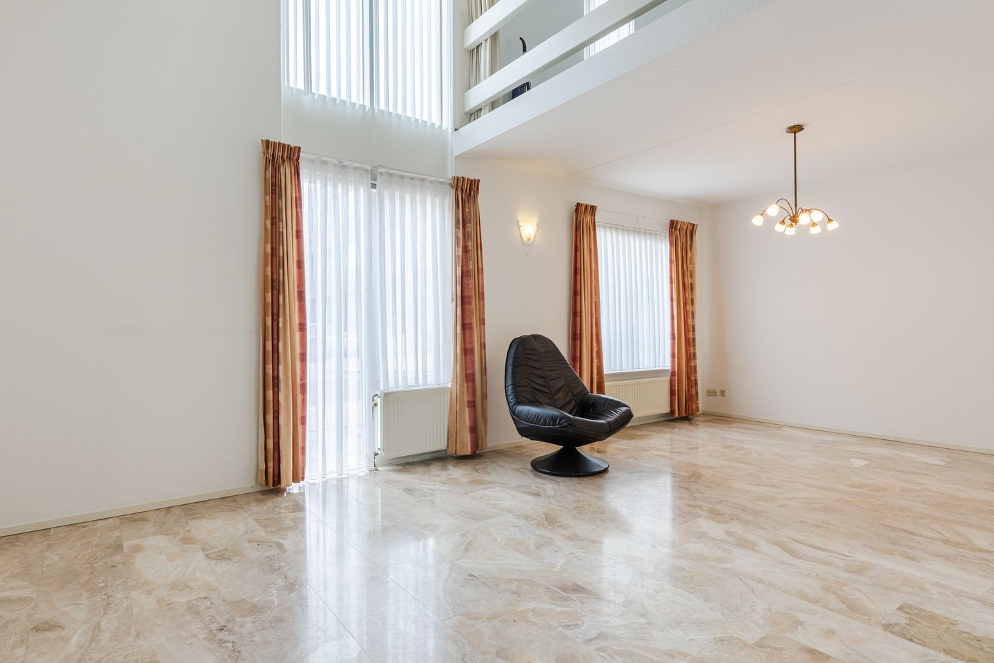 Foto 4 van Min. Loeffstraat 8