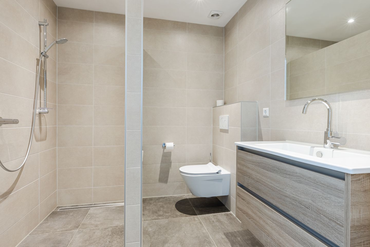 Foto 19 van Min. Loeffstraat 8