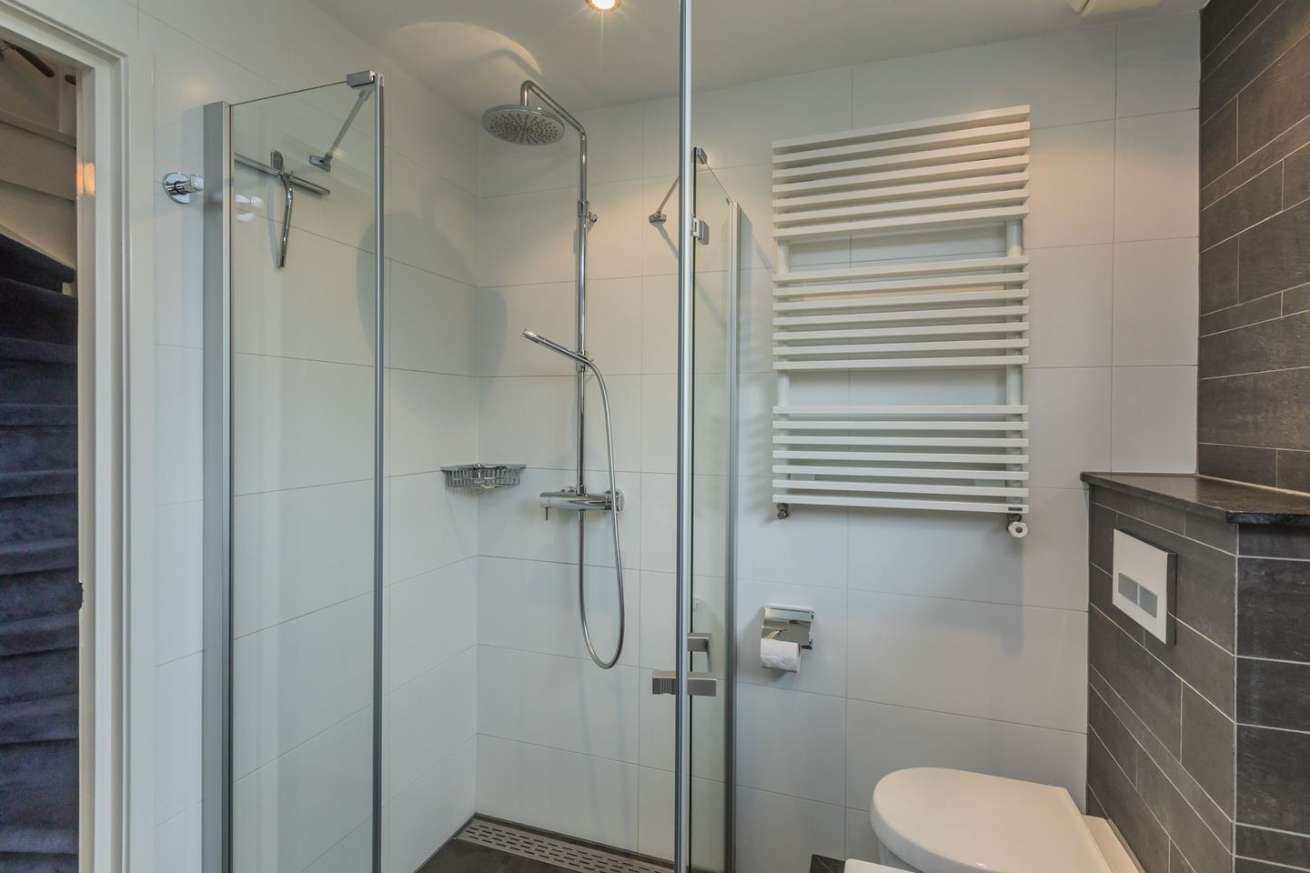 Foto 25 van Bernard Zweerslaan 83