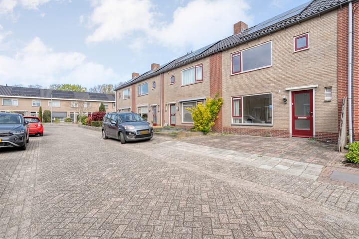 Photo 3 of Dumbarstraat 61