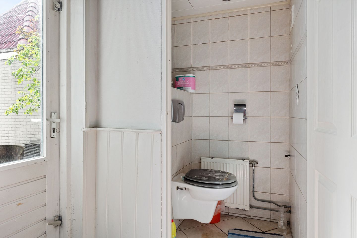 Foto 20 van JH van Aismawei 16