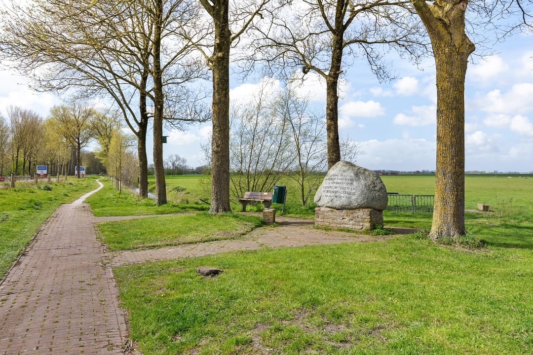 Foto 43 van JH van Aismawei 16