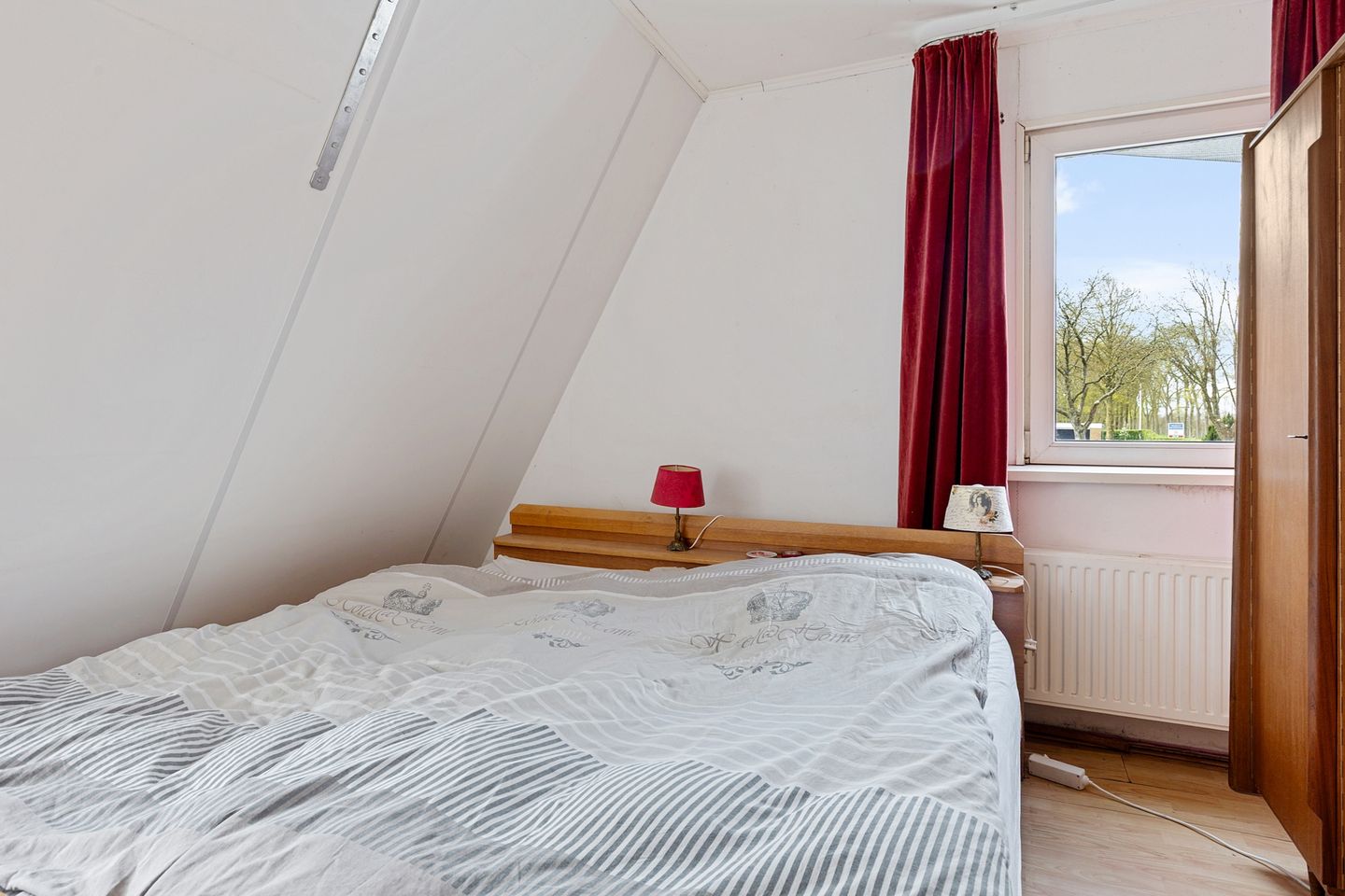 Foto 29 van JH van Aismawei 16