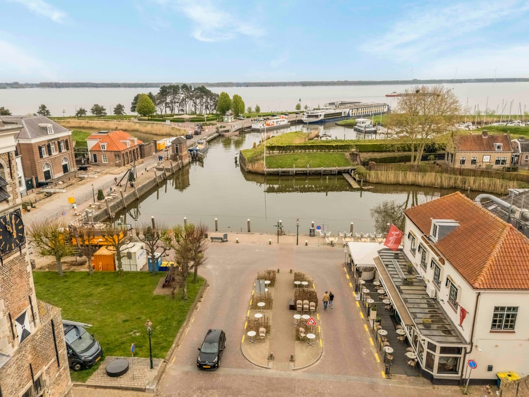 Foto 32 van Voorstraat 17