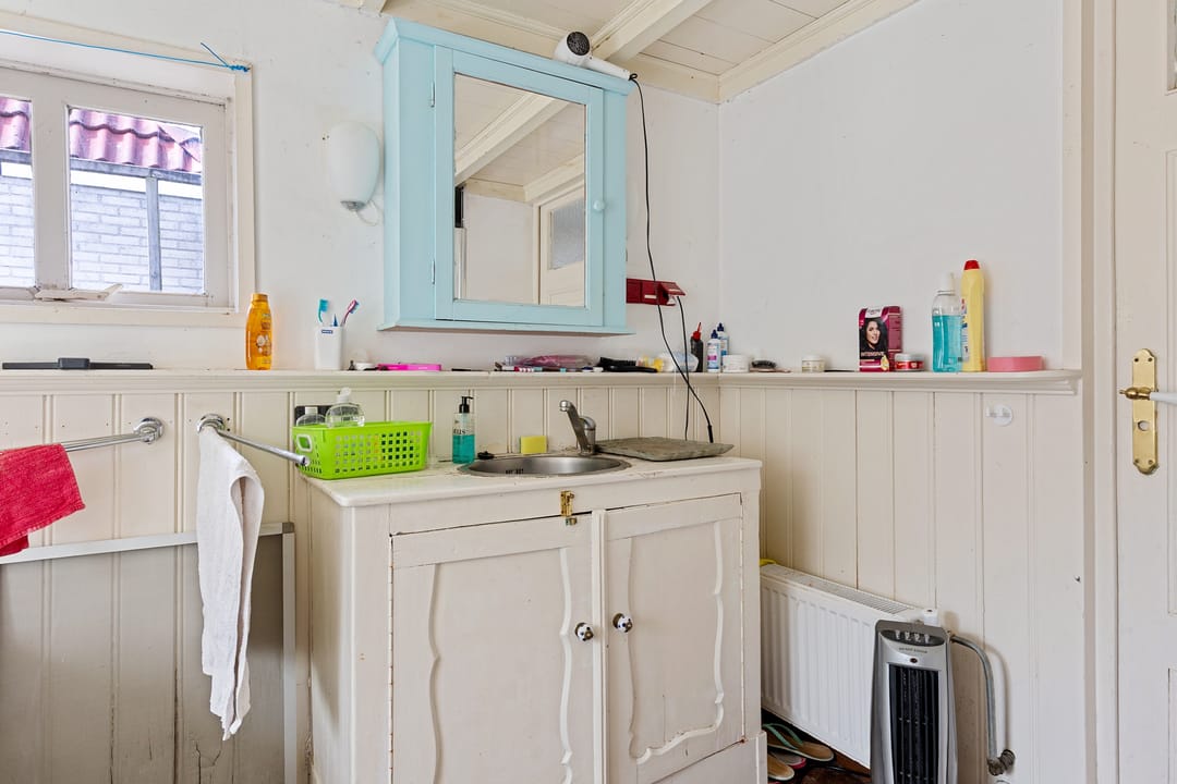 Foto 23 van JH van Aismawei 16