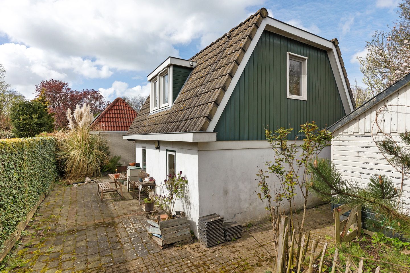 Foto 5 van JH van Aismawei 16