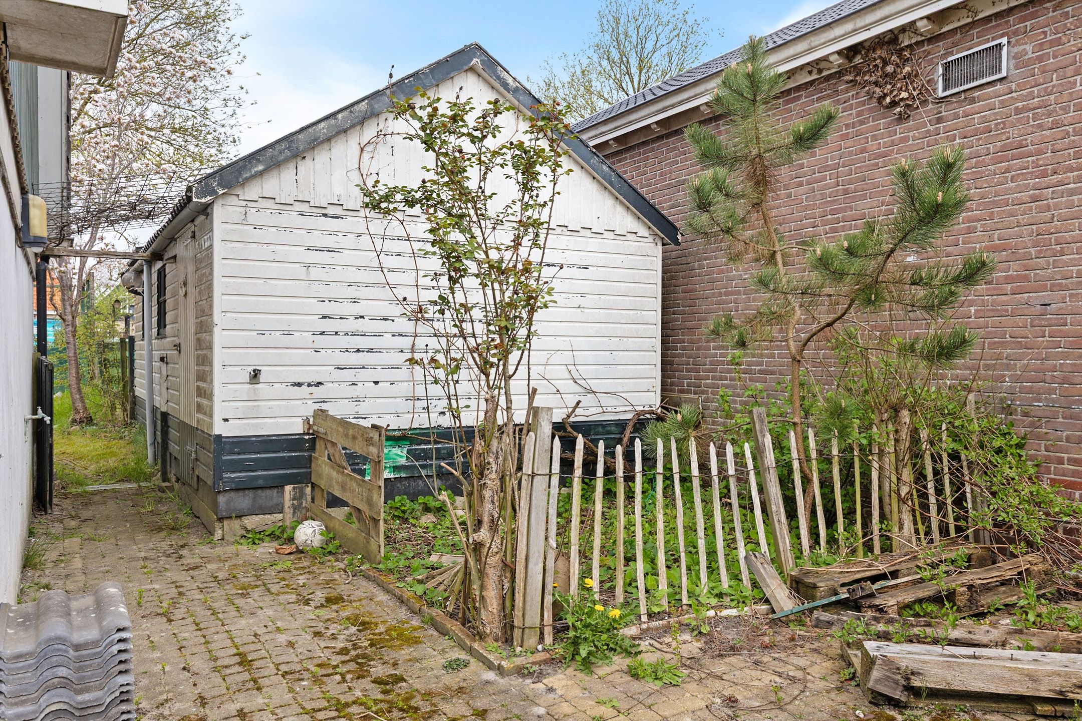 Foto 39 van JH van Aismawei 16