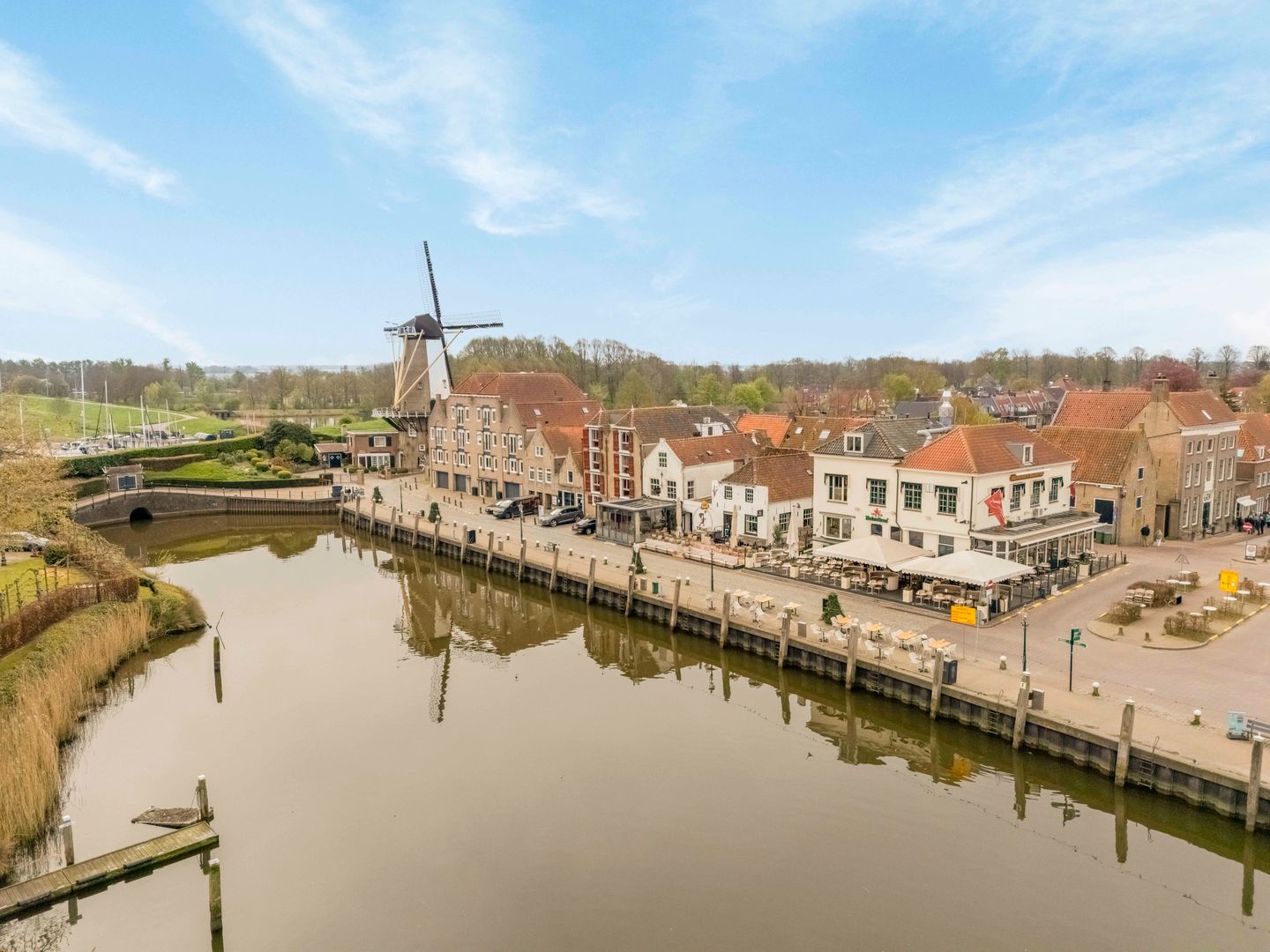 Photo 35 of Voorstraat 17