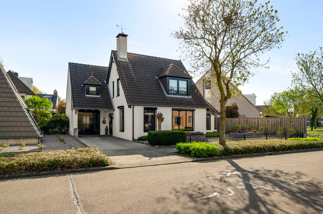 Foto 1 van Stuksbeemden 72