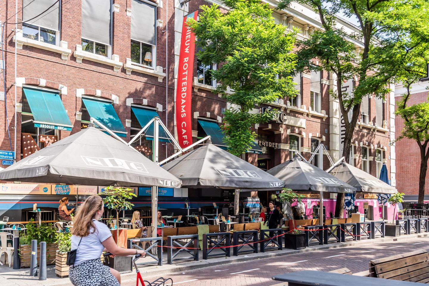 View photo 4 of Schiedamsedijk 51