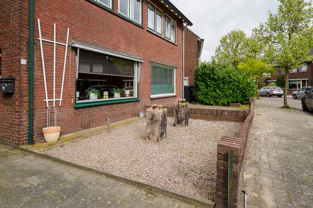 Foto 41 van Dahliastraat 12