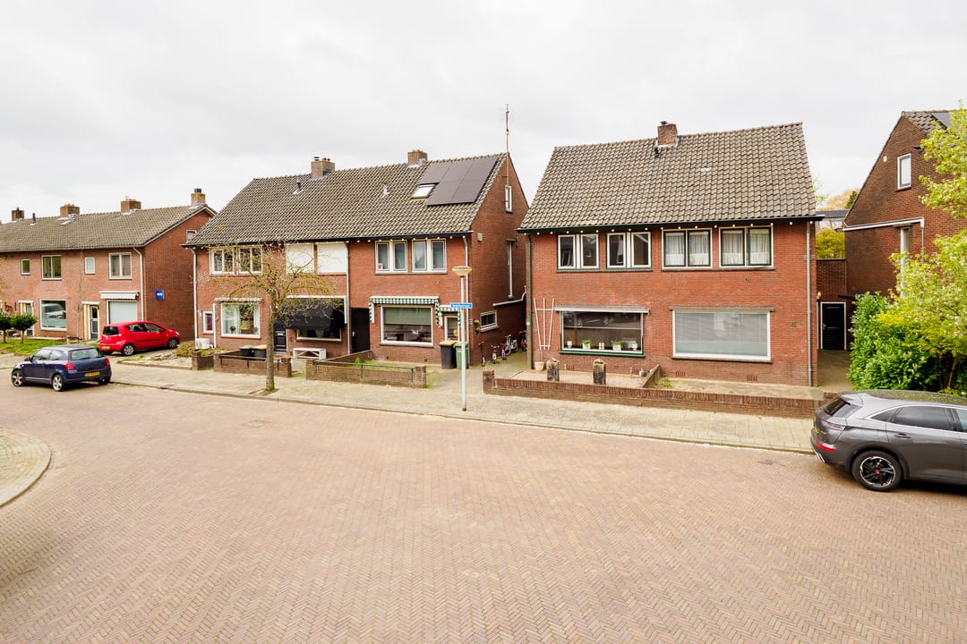 Foto 37 van Dahliastraat 12