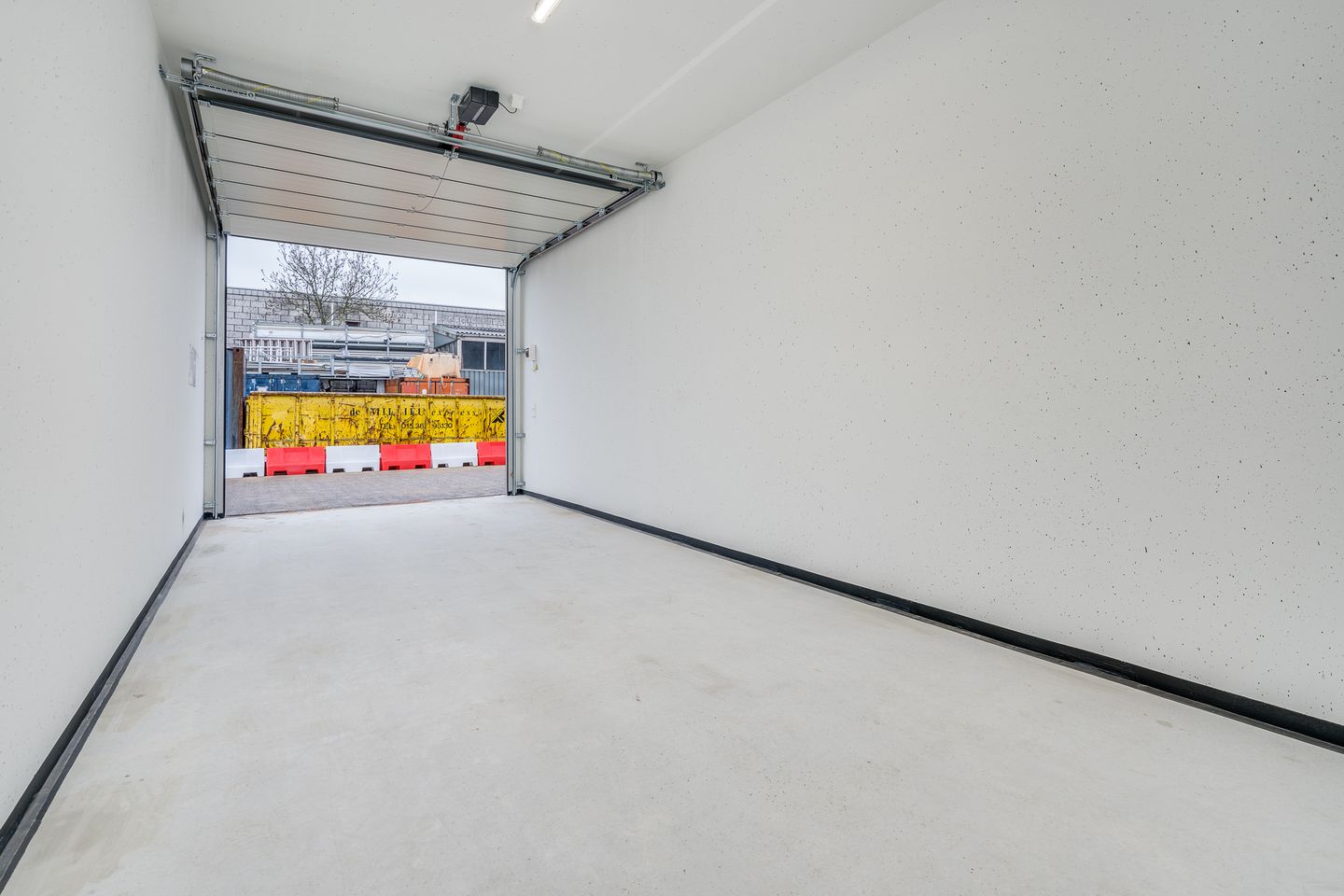 Bekijk foto 4 van Industrieweg 21