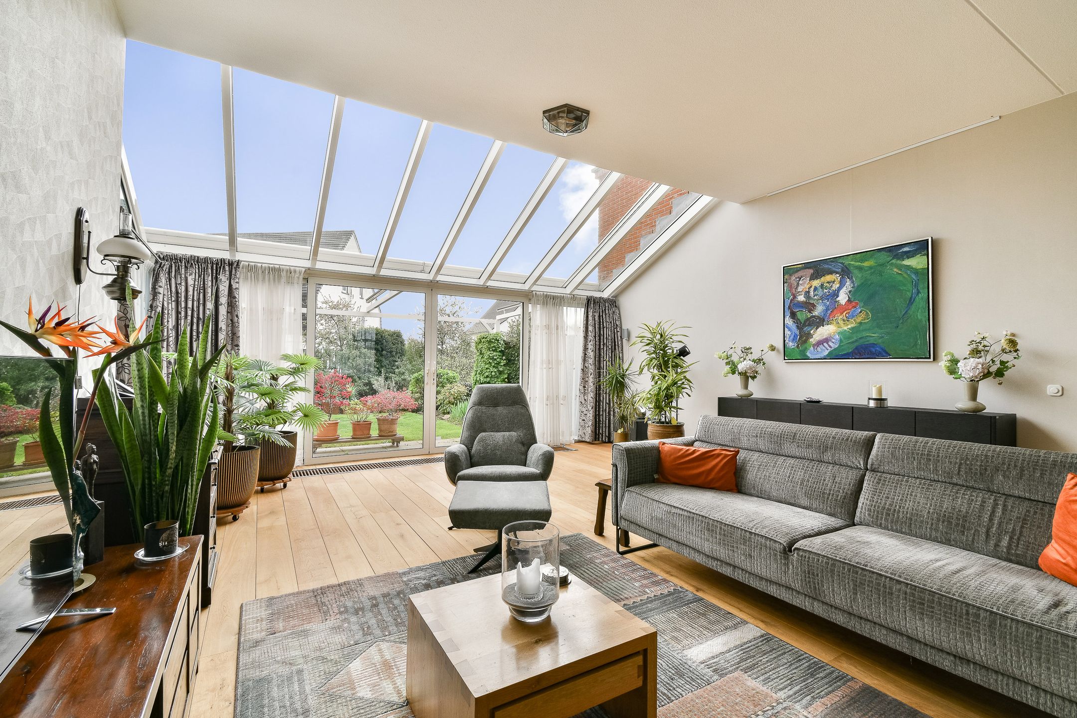 Foto 12 van Van der Duijn van Maasdamweg 512