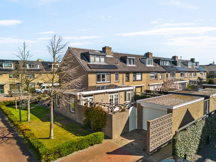 Foto 2 van Wingerd 9