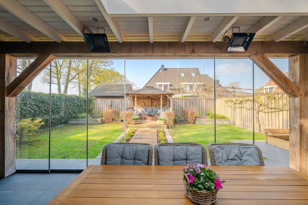 Photo 31 of Turfaak 20