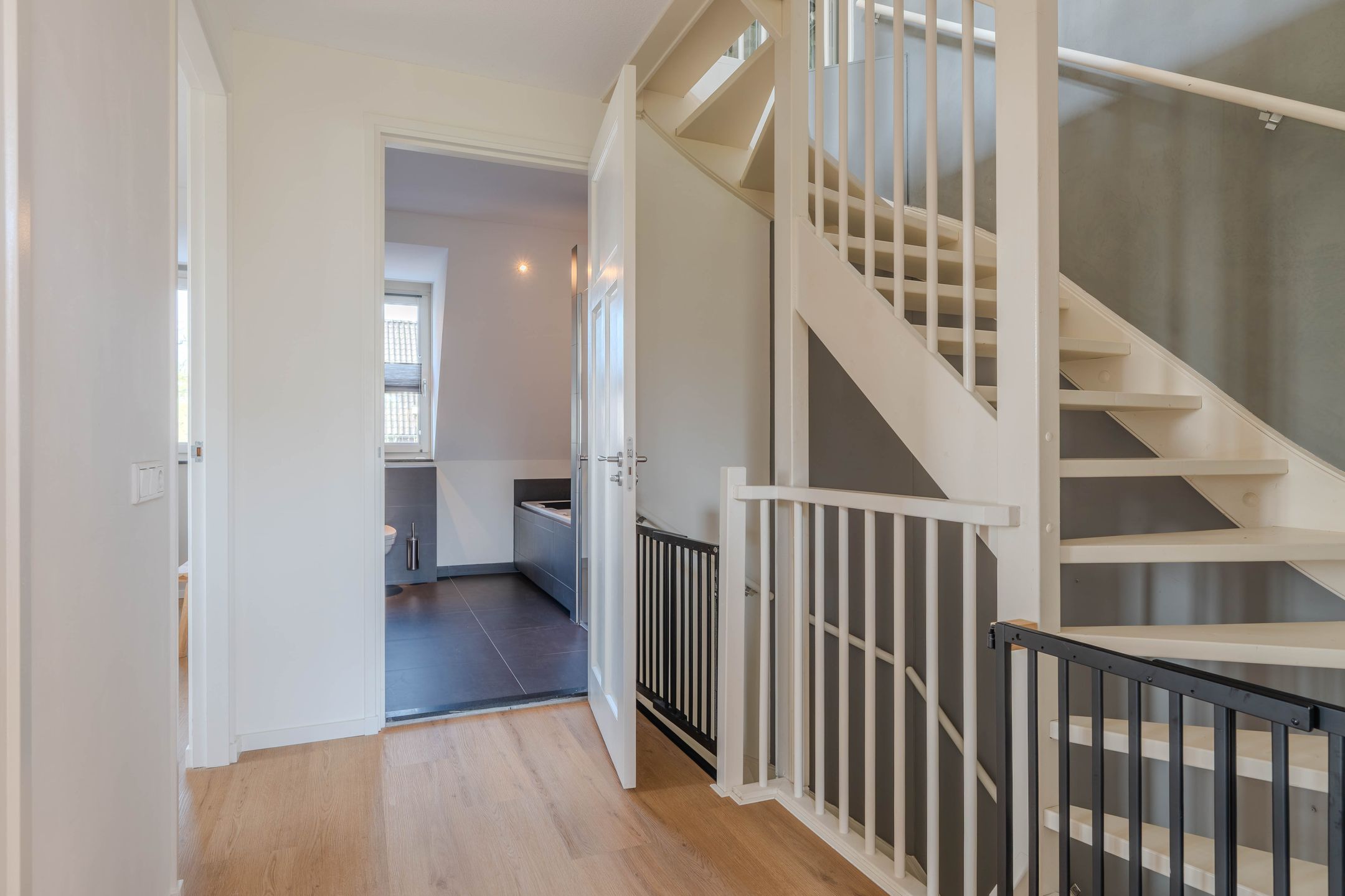 Photo 48 of Turfaak 20