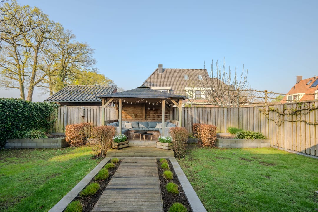 Photo 52 of Turfaak 20