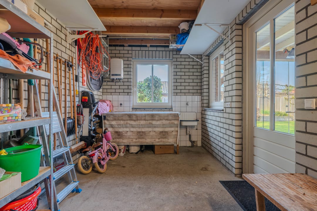 Photo 62 of Turfaak 20