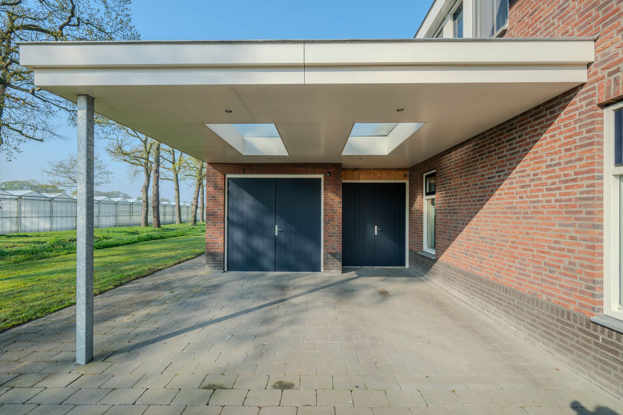 Photo 63 of Turfaak 20