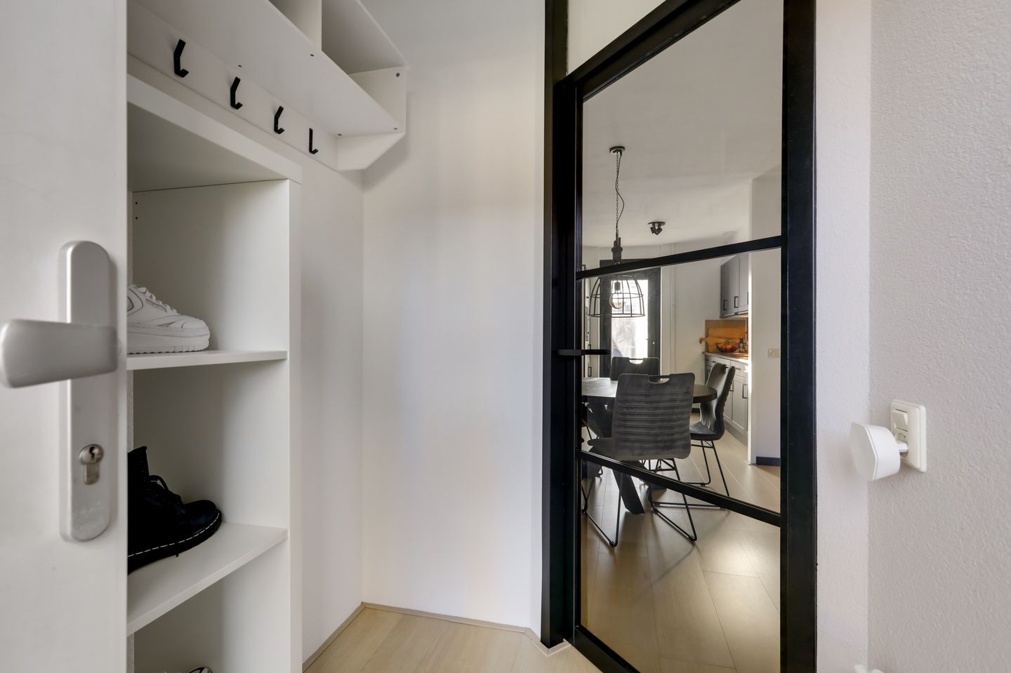 Photo 10 of Jongkindstraat 6