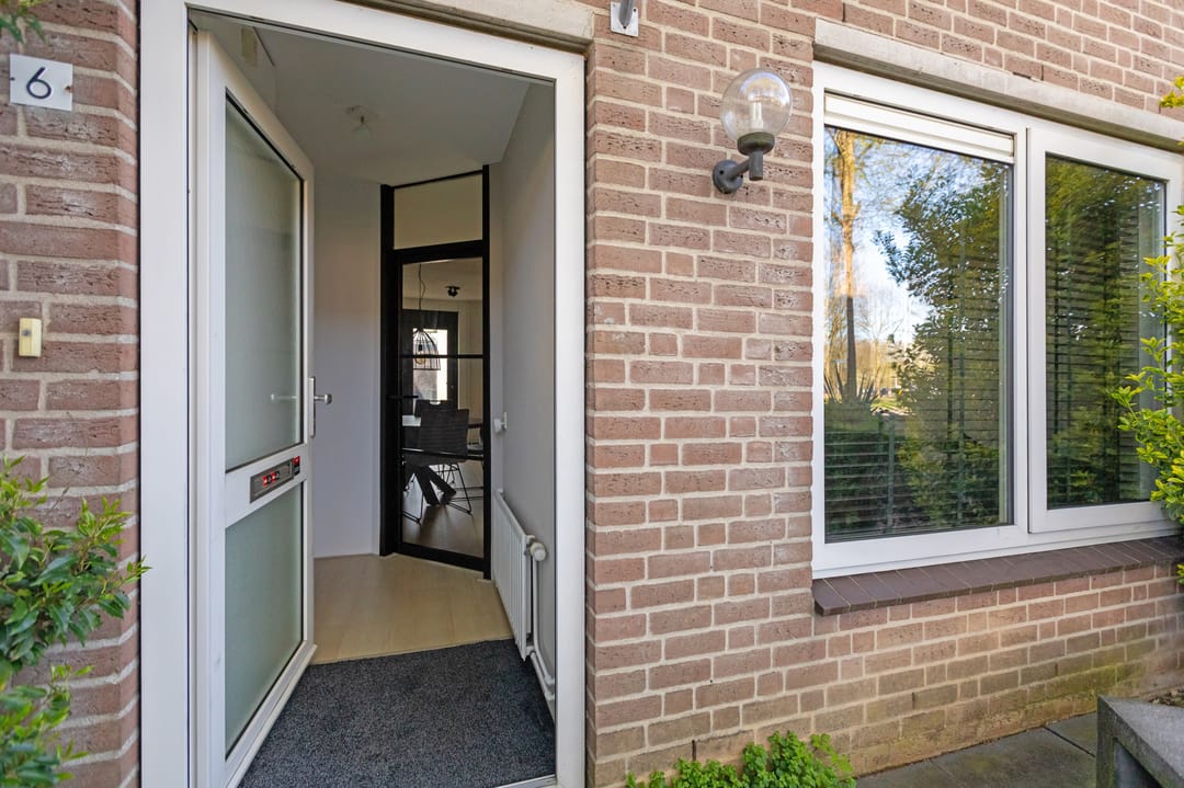 Photo 8 of Jongkindstraat 6