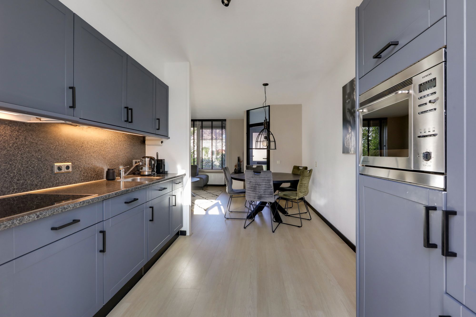 Photo 18 of Jongkindstraat 6