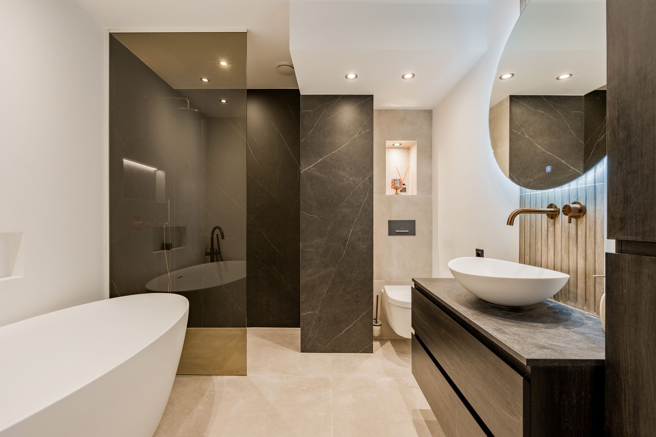 Photo 3 of Diemerplein 17