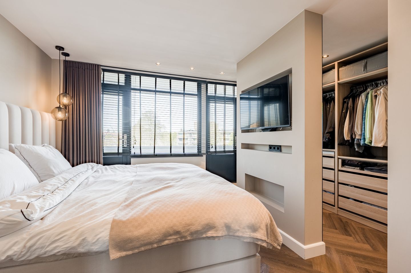 Photo 20 of Diemerplein 17