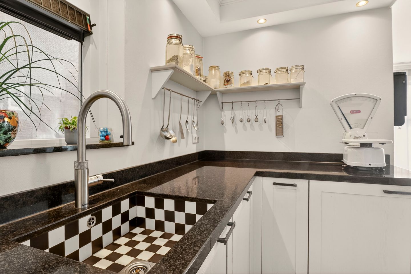 Photo 14 of Stationsstraat 71