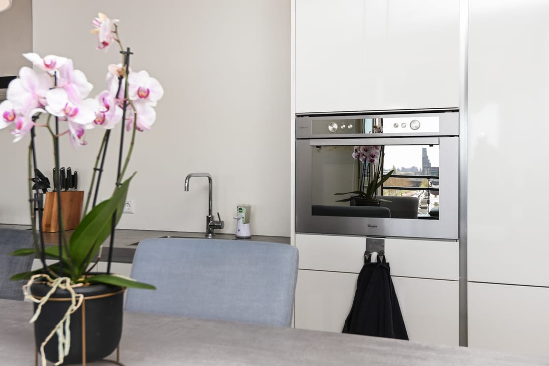 Foto 17 van Vrouw Avenweg 16-A