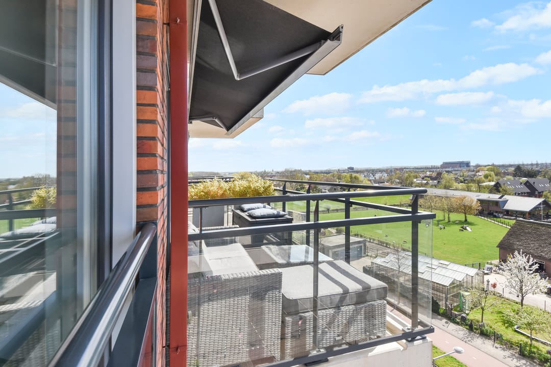 Foto 28 van Vrouw Avenweg 16-A