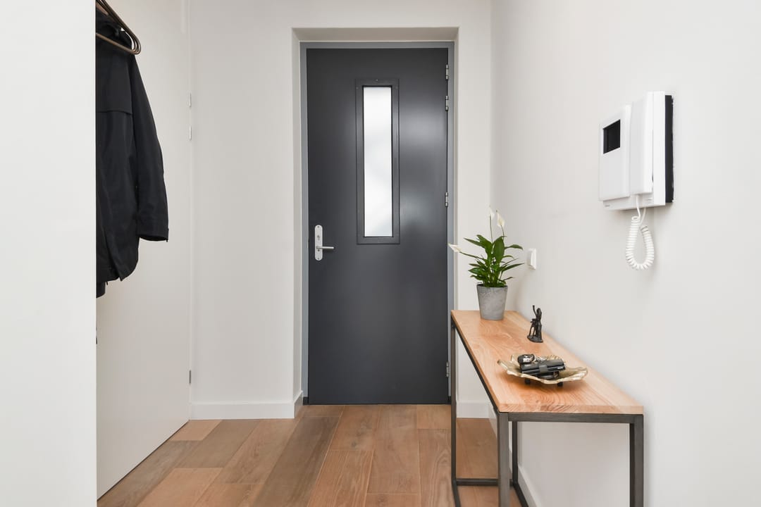 Foto 32 van Vrouw Avenweg 16-A