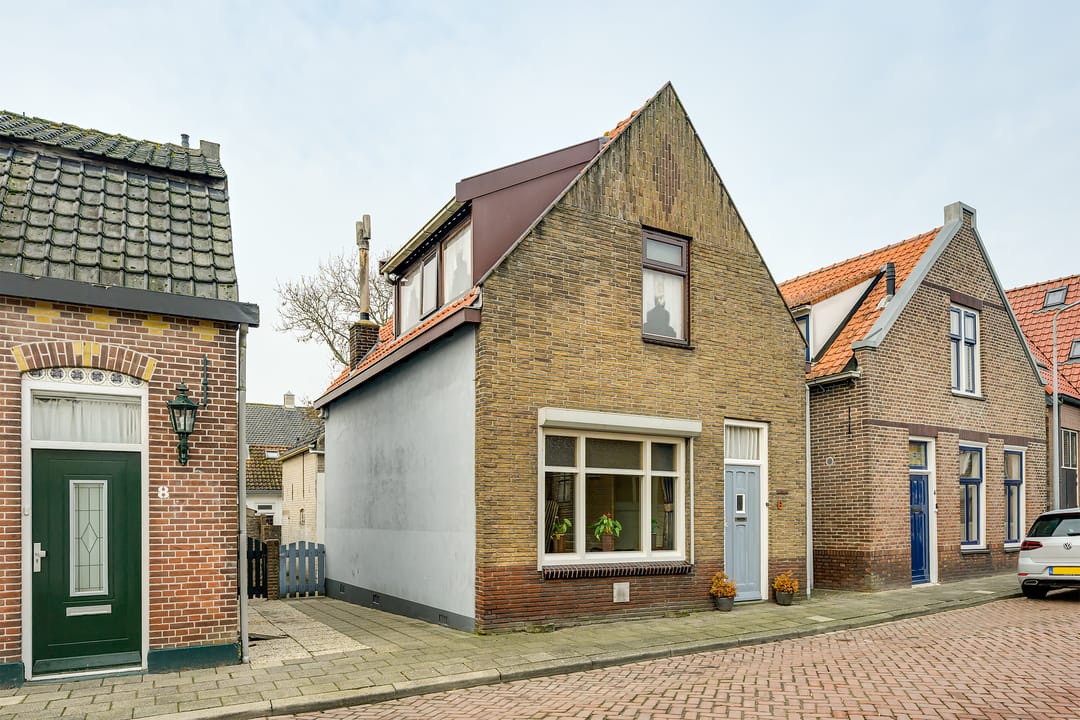 Foto 1 van Burgemeester Sterkstraat 6